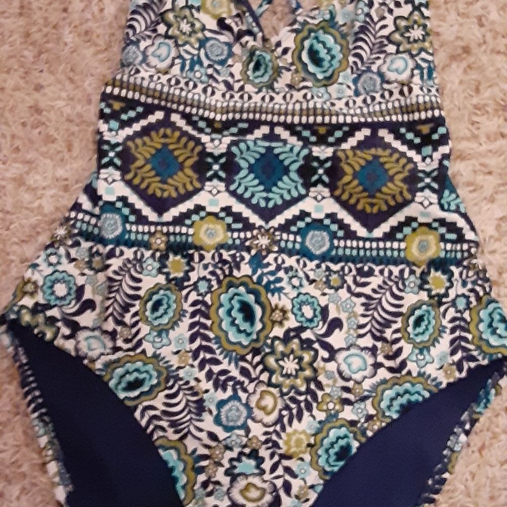 Swim suit